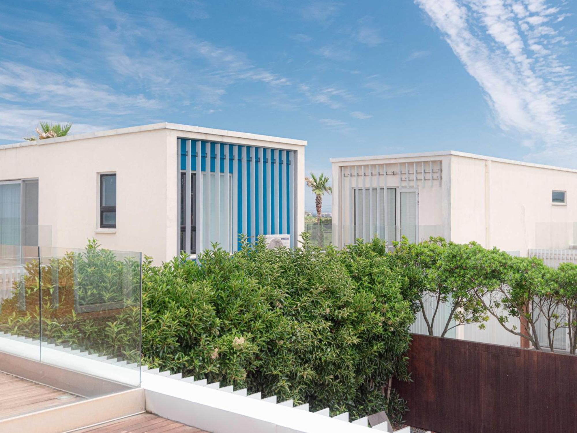 Boutique Pool Villa Namib Jeju Exteriör bild