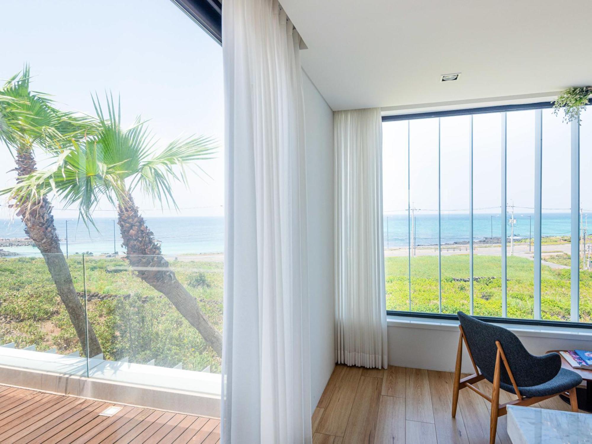 Boutique Pool Villa Namib Jeju Exteriör bild